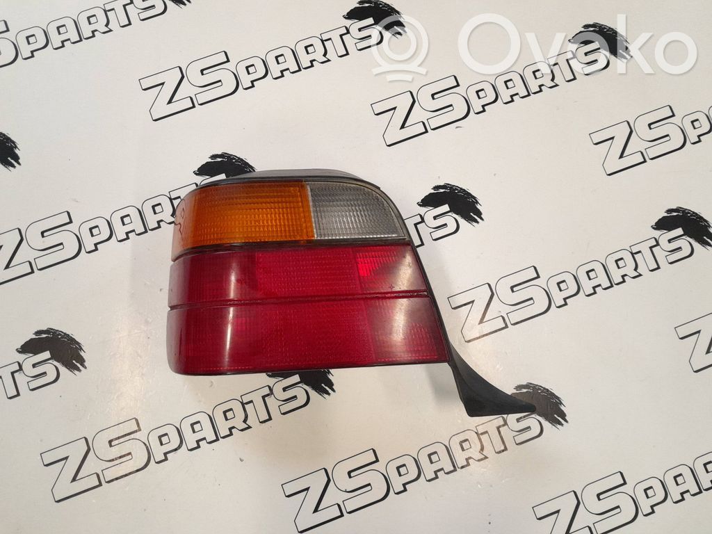 BMW 3 E36 Aizmugurējais lukturis virsbūvē 