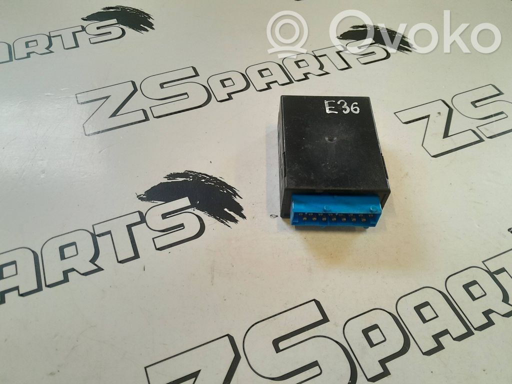 Window wiper relay   61358366381,711370,8366381,61358359031