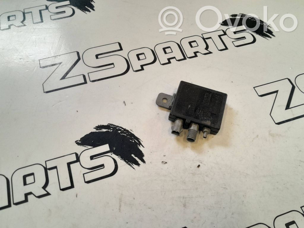 BMW 3 E36 Antenos valdymo blokas 