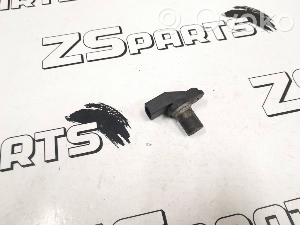 BMW 5 E39 Camshaft speed sensor 
