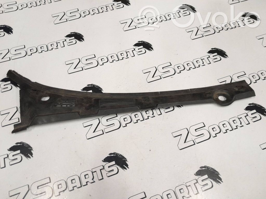 BMW 3 E36 Windshield trim 