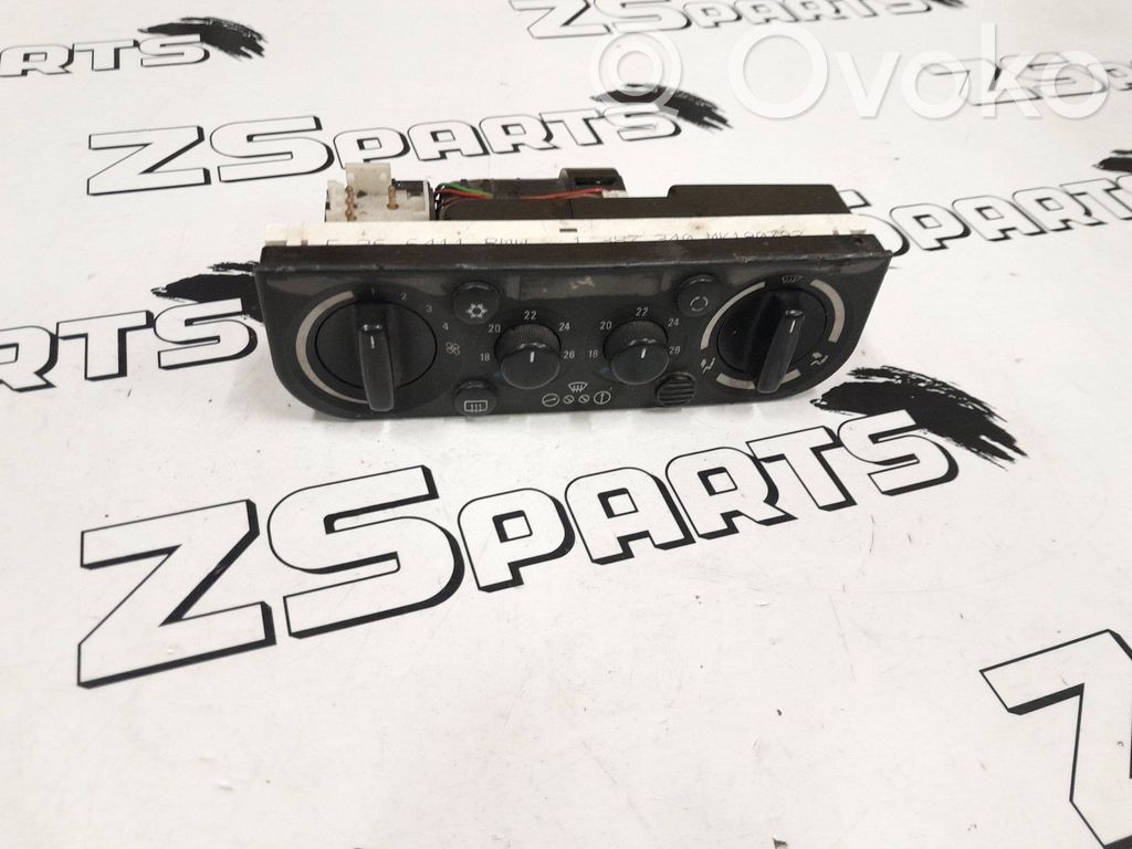 BMW 3 E36 Climate control unit 
