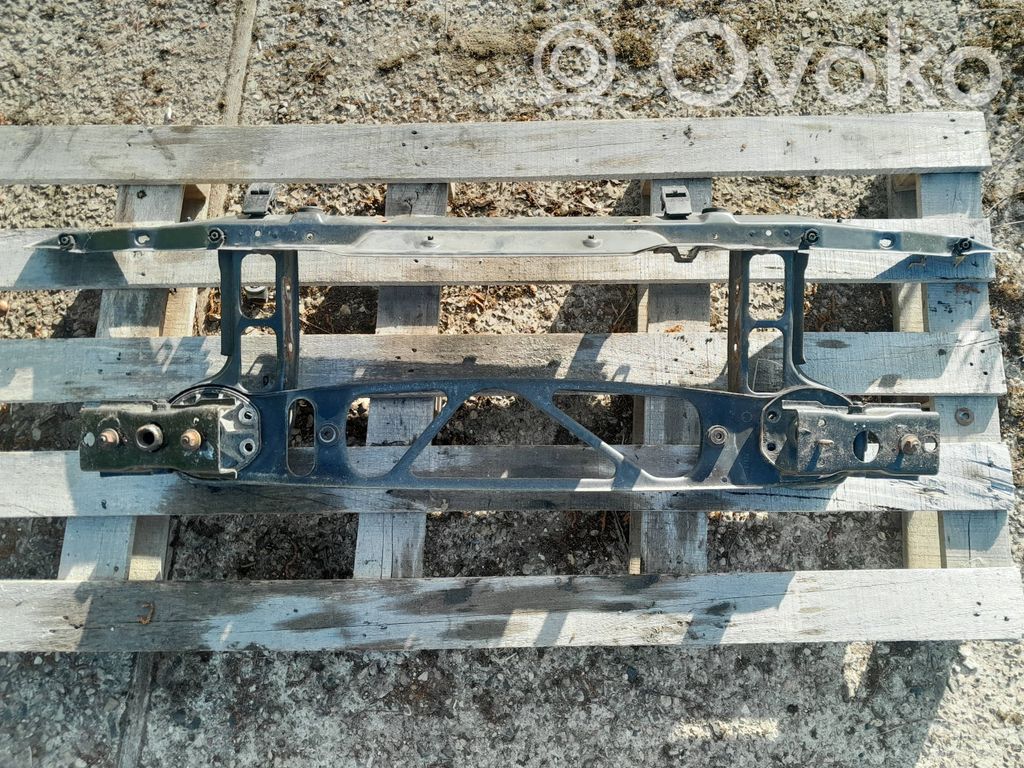Radiatoru panelis