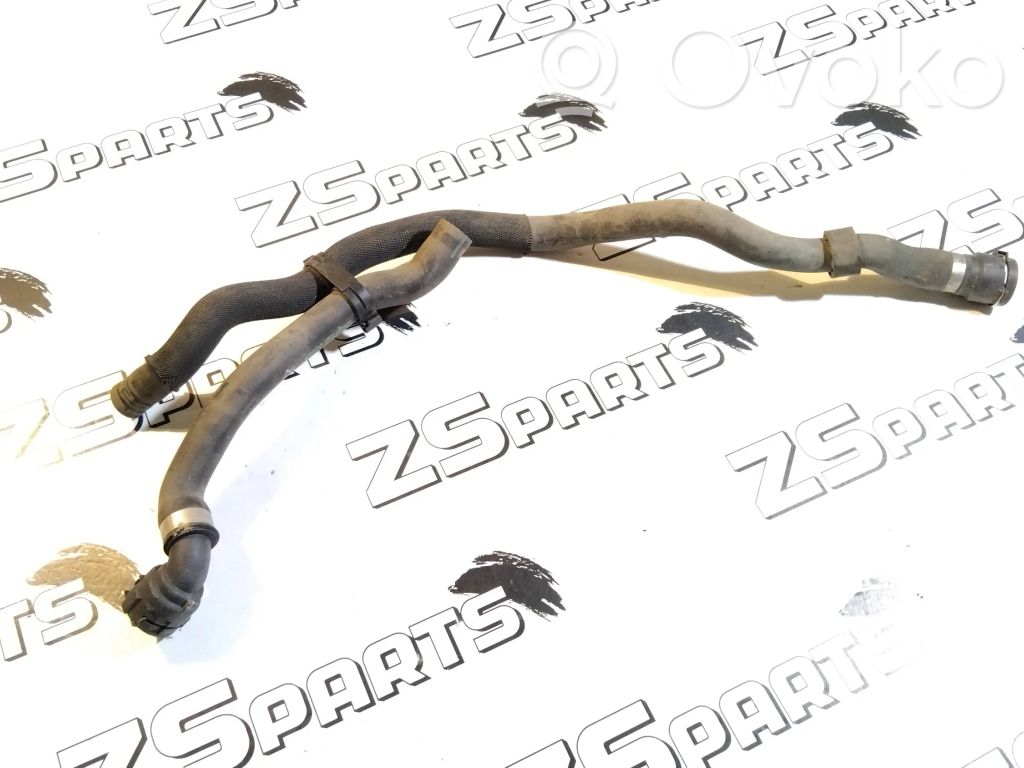 Engine coolant pipe/hose   6928591,1030592