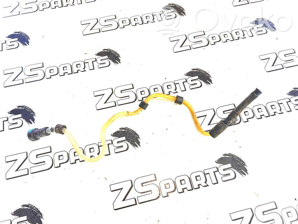 Degvielas caurulīte (-es)   7801658