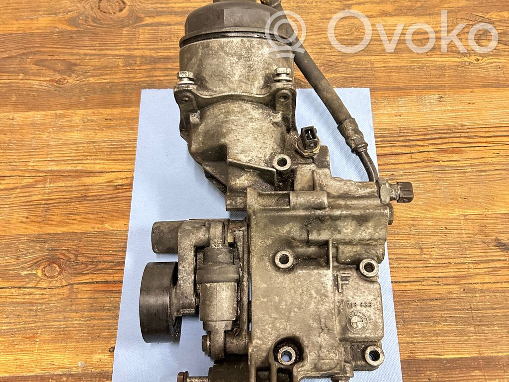 BMW 3 E46 Oil filter mounting bracket 