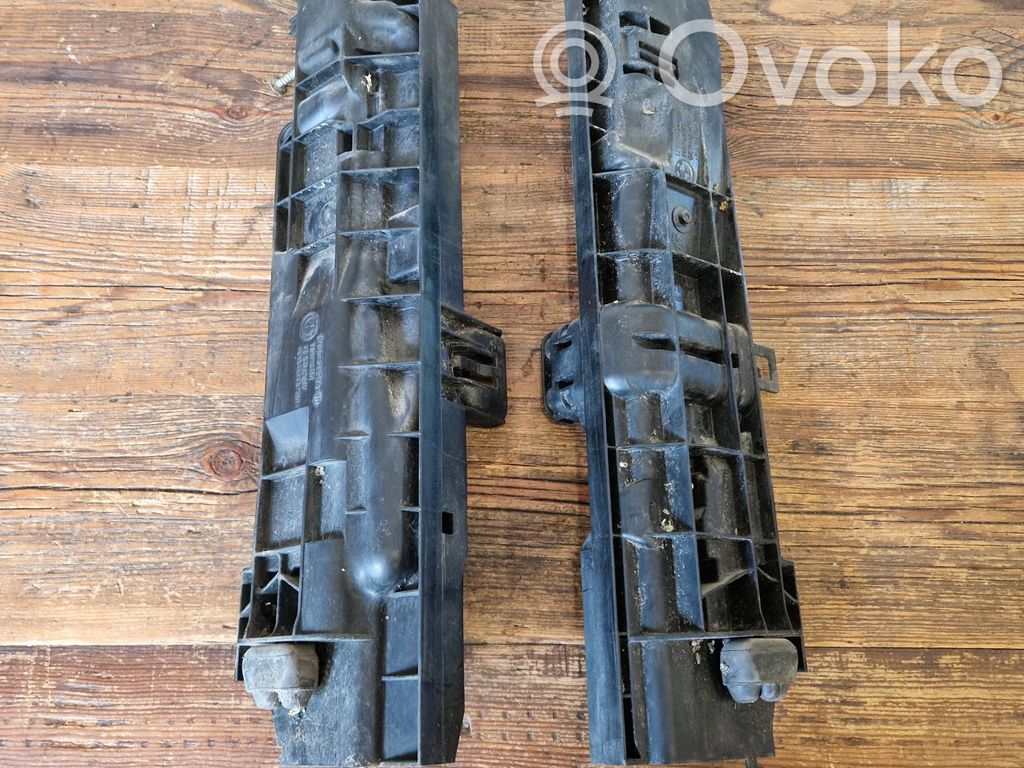 BMW 3 E90 E91 Staffa di montaggio del radiatore 