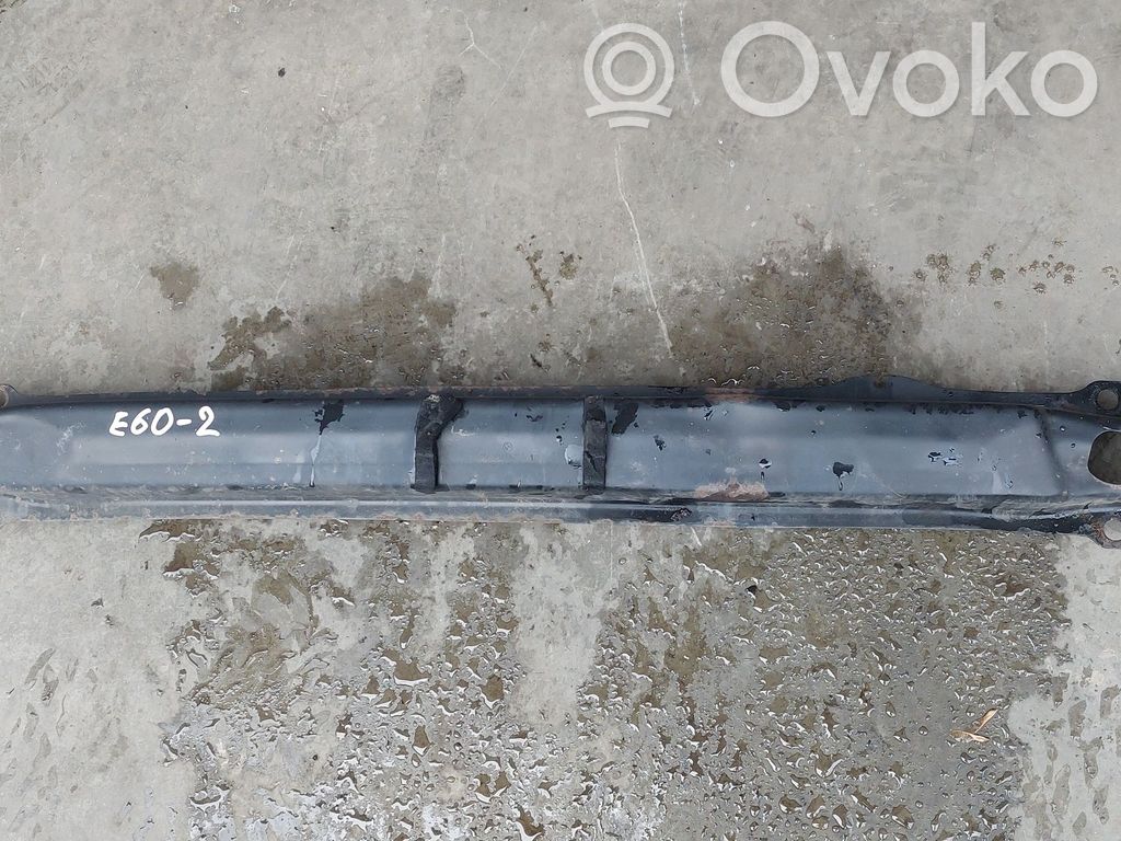 BMW 5 E60 E61 Balkis galinio bamperio 