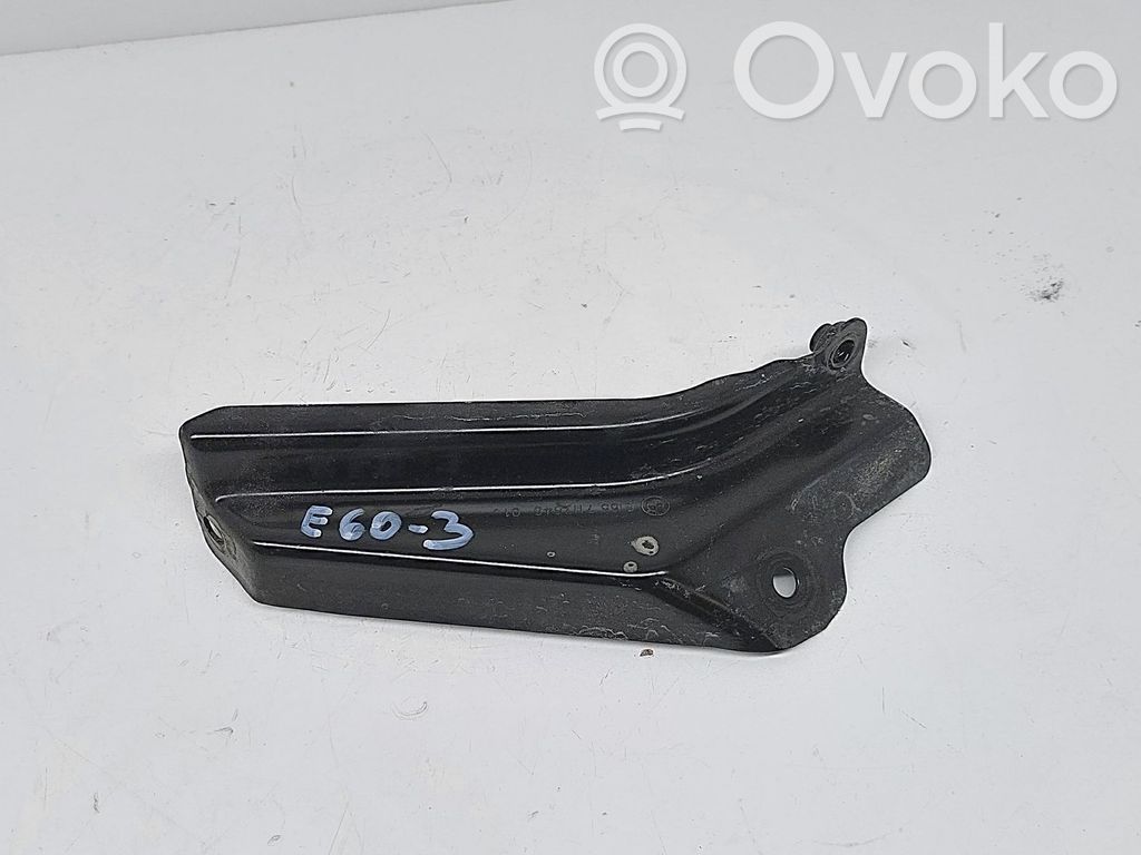 BMW 5 E60 E61 Muu moottoritilan osa 