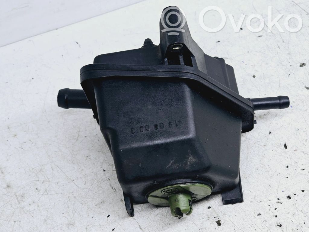 Audi A3 S3 8L Ohjaustehostimen nestesäiliö 