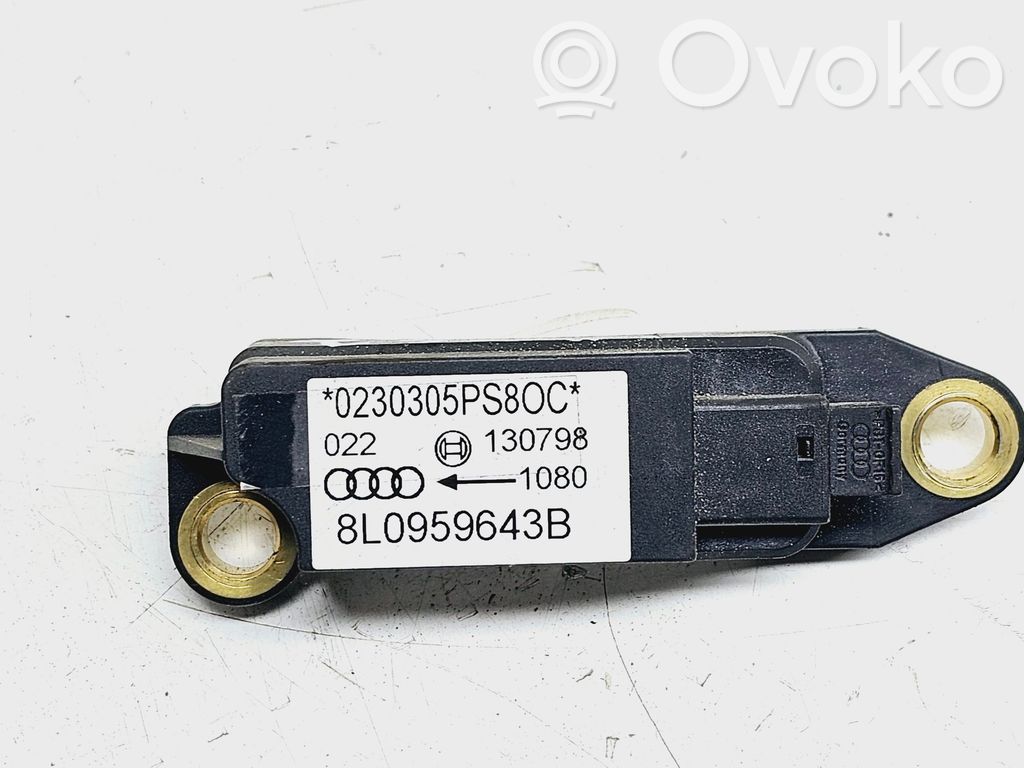 Audi A3 S3 8L Czujnik uderzenia Airbag 