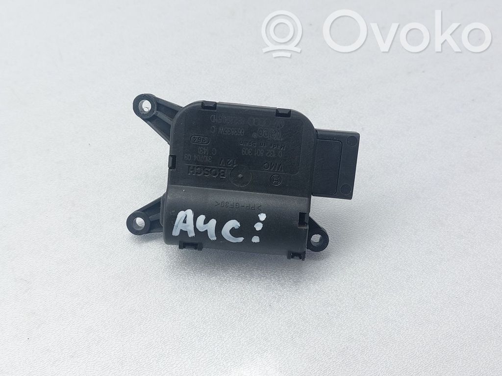 Audi A4 S4 B6 8E 8H Silniczek nagrzewnicy 
