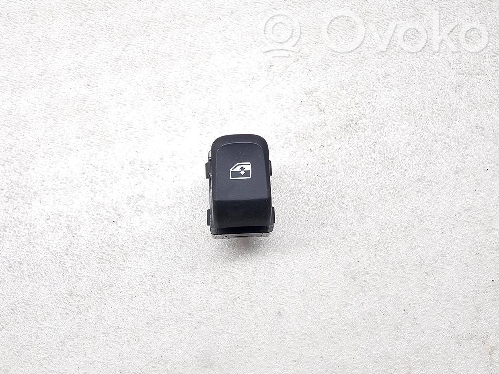 Audi Q2 - Electric window control switch 