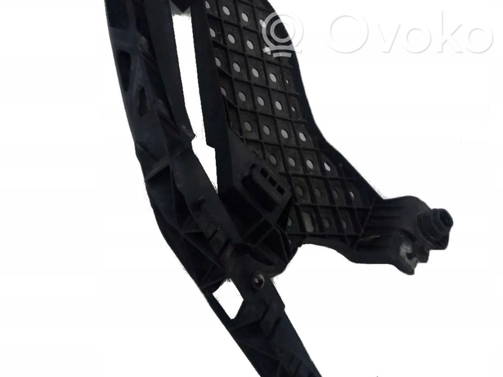 Audi Q7 4M Ajovalon kannake 