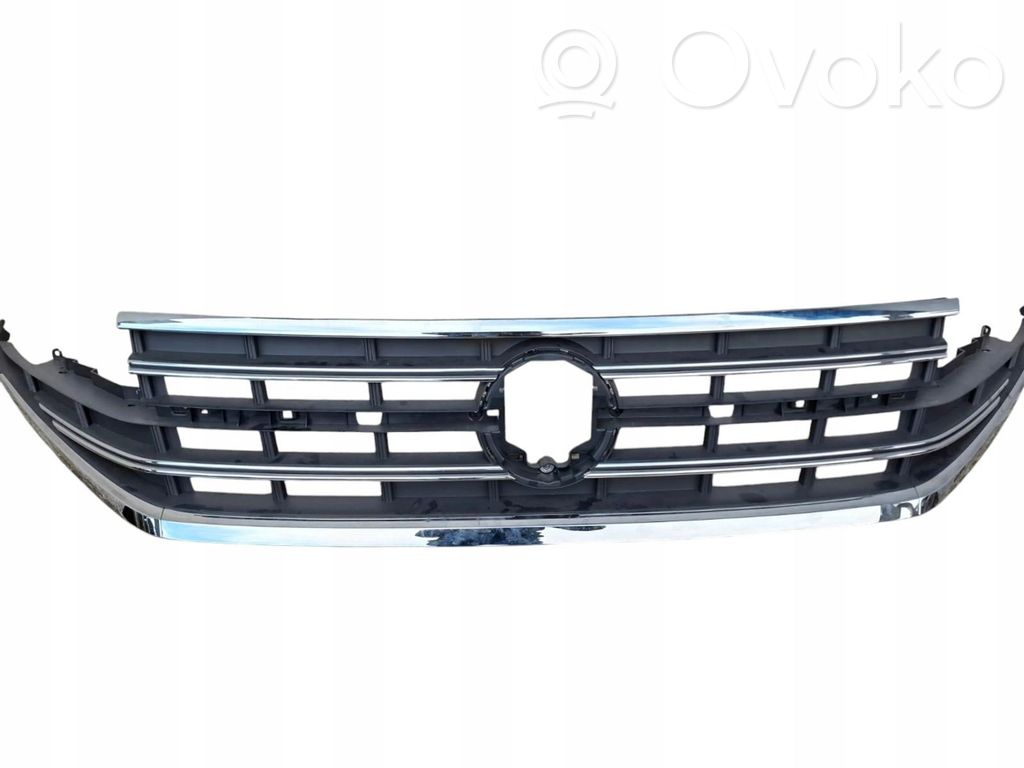 Volkswagen Touareg III Grilă radiator față 