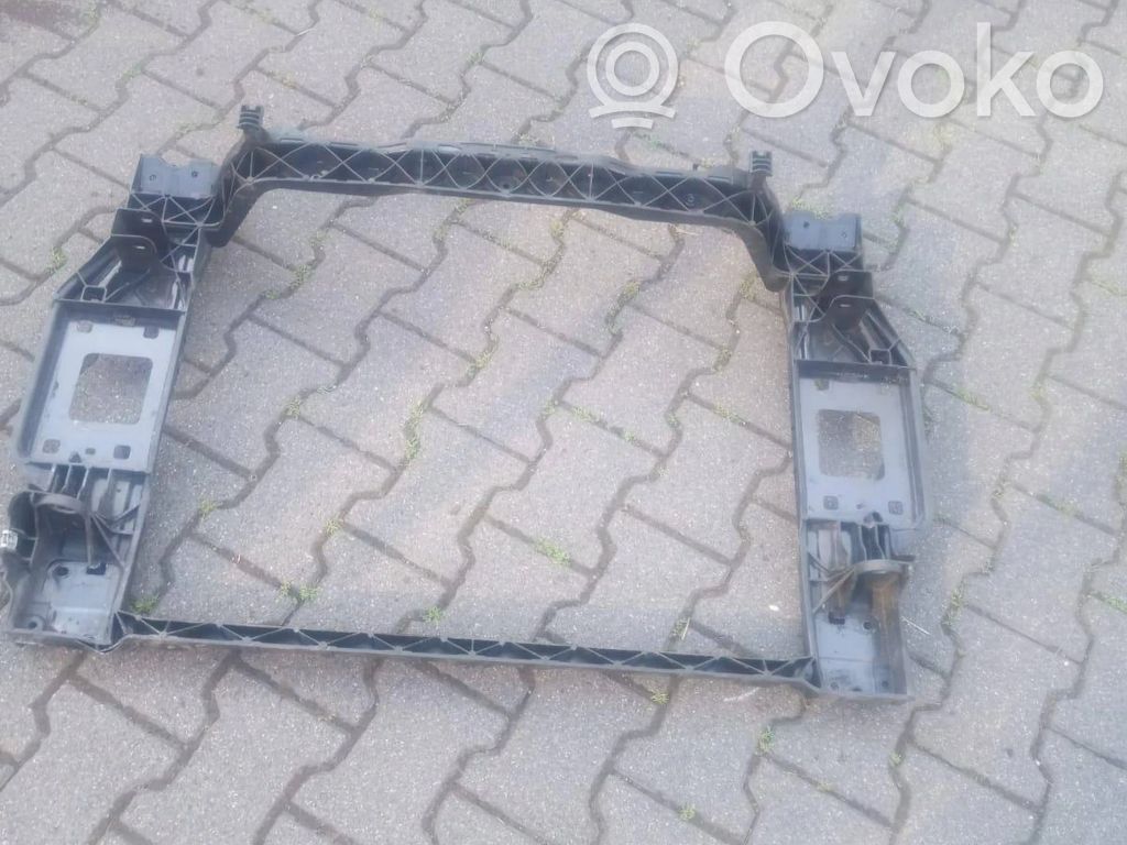 Audi e-tron Панель радиаторов 