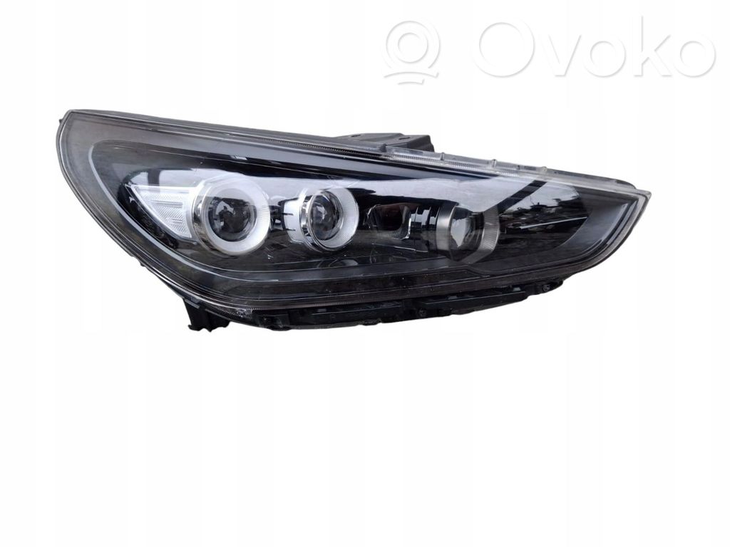 Hyundai i30 Scheinwerfer 