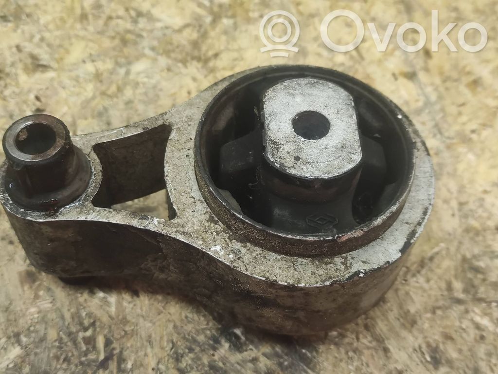 Opel Movano A Engine mount bracket 
