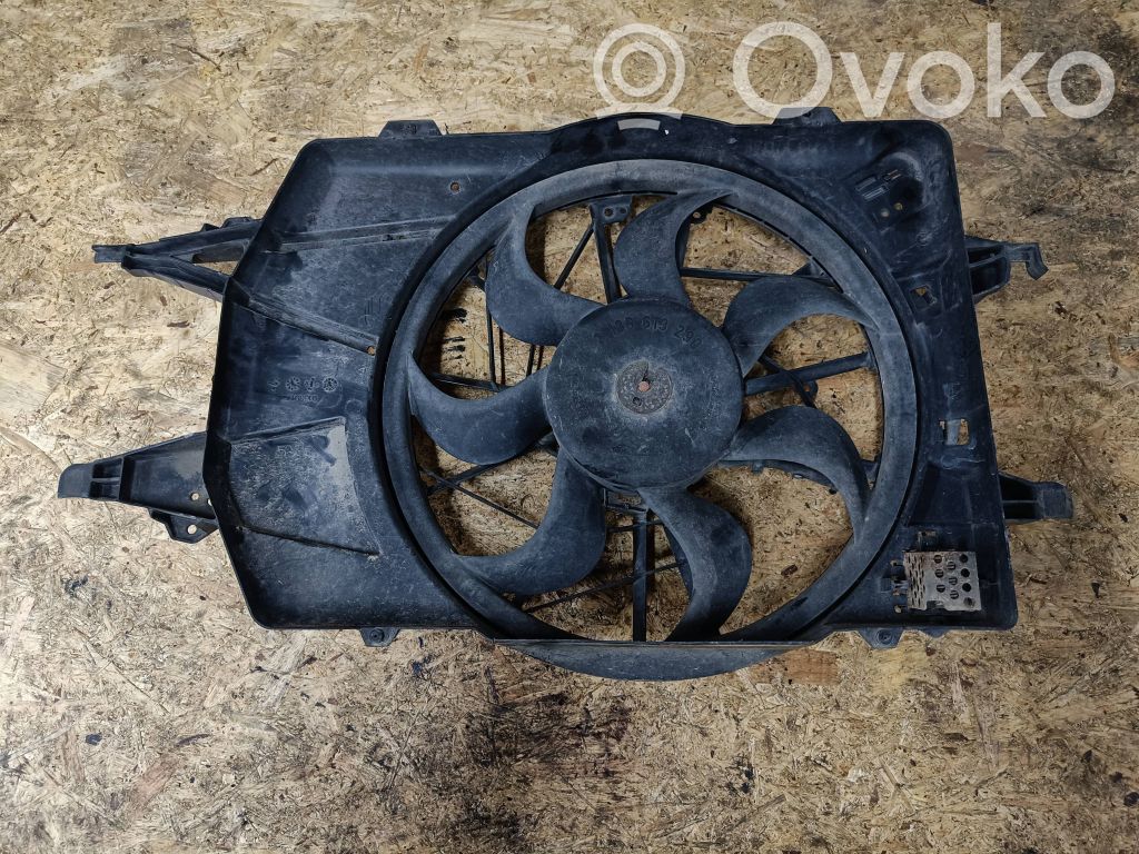 Ford Focus Elektrisks radiatoru ventilators 