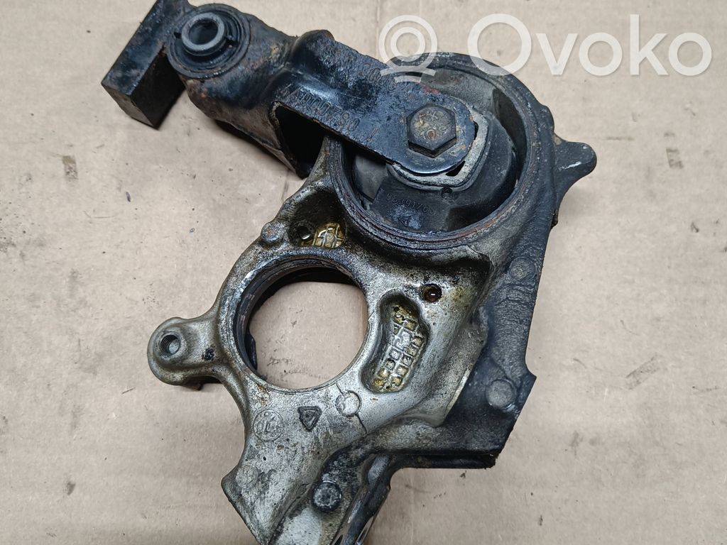 Peugeot 407 Engine mount bracket 