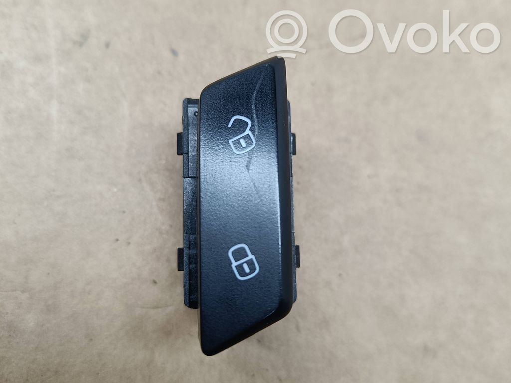 Volkswagen PASSAT B7 USA Przycisk centralnego zamka 
