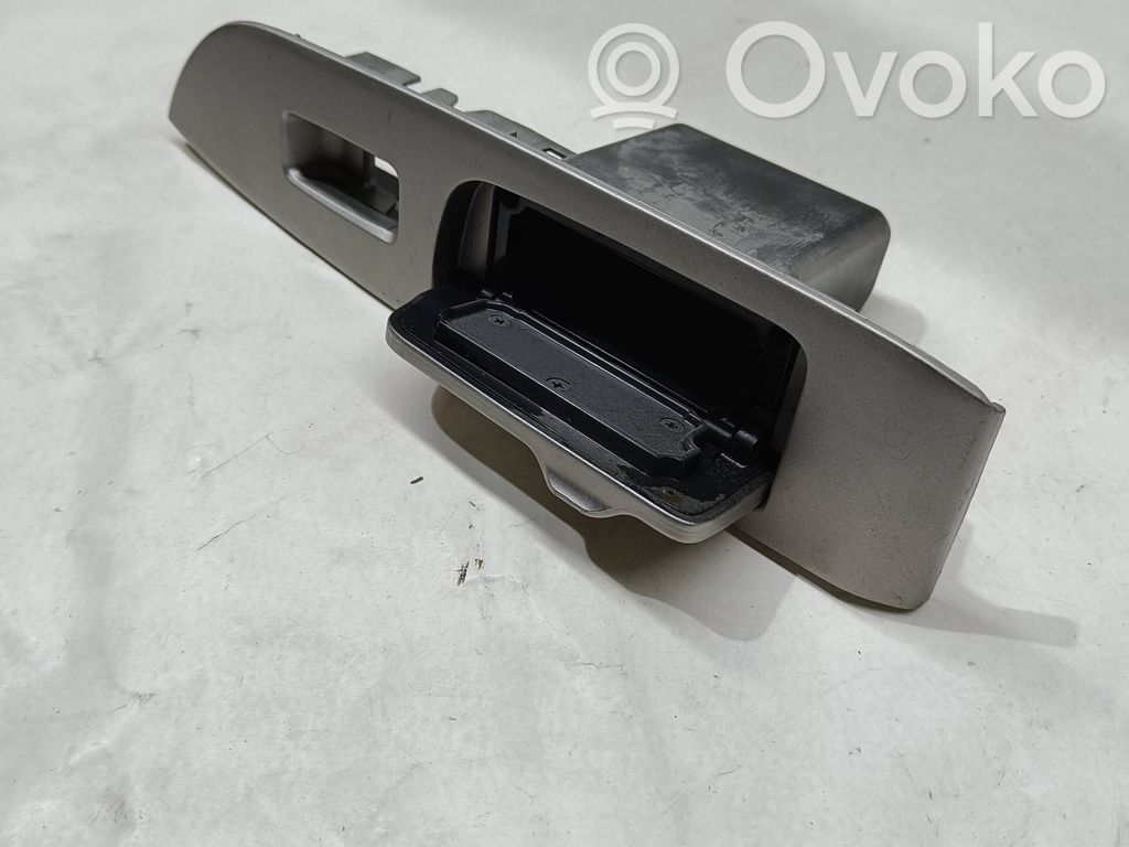 Lexus RX 330 - 350 - 400H Rear door window switch trim 