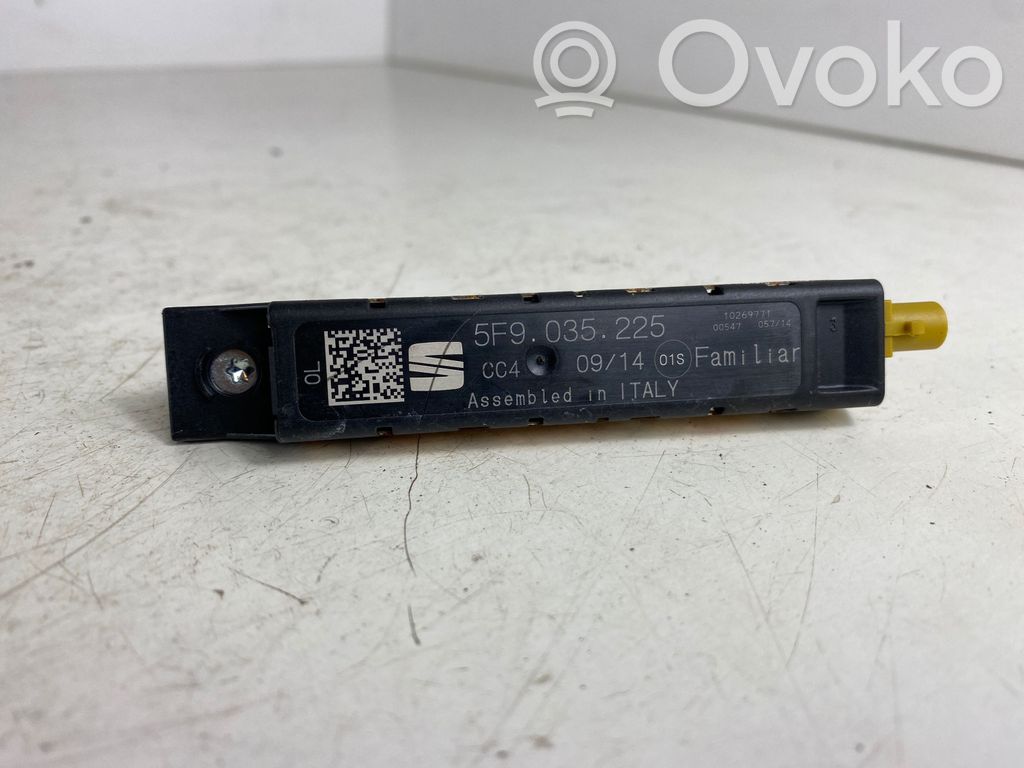 Seat Leon (5F) Antenos stiprintuvas 