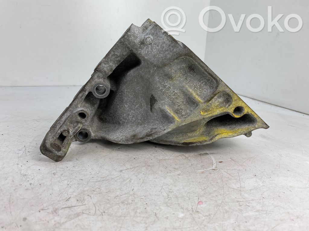 Volkswagen Polo V 6R Engine mounting bracket 