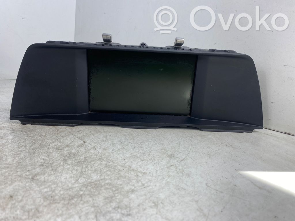 Monitor / wyświetlacz / ekran   9241825,1013196381,21920161
