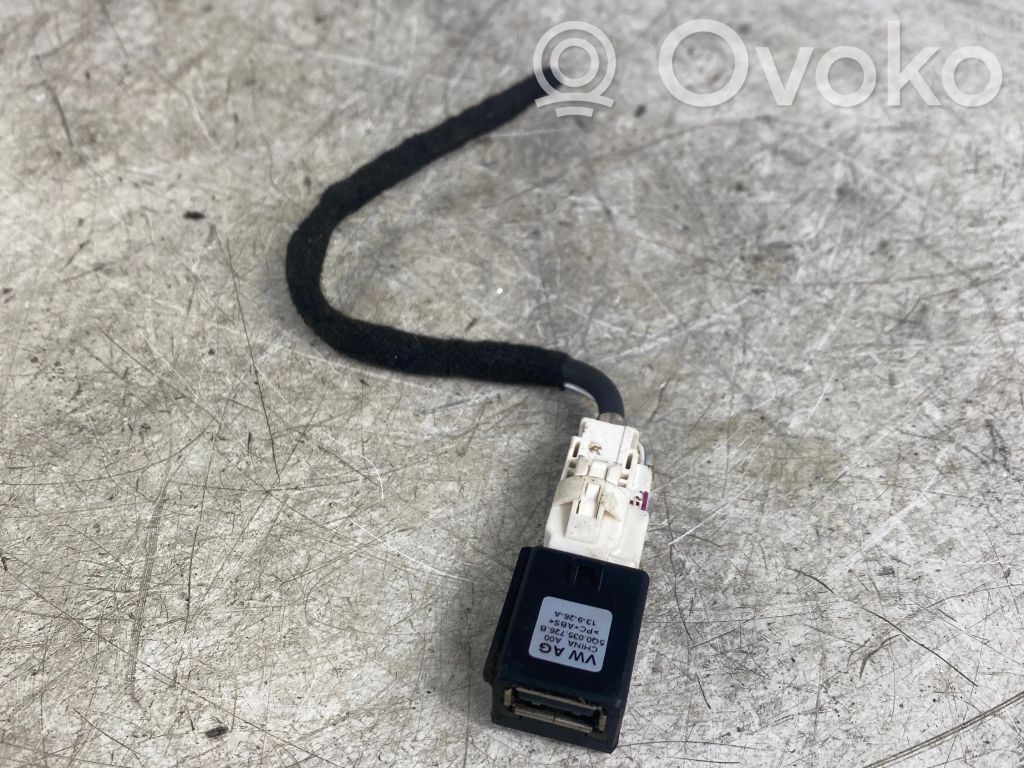 Volkswagen Golf VII Enchufe conector USB 