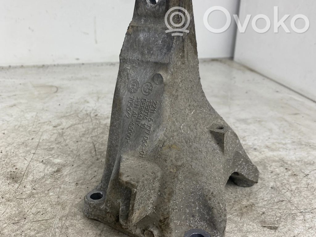 BMW 3 E90 E91 Engine mounting bracket 