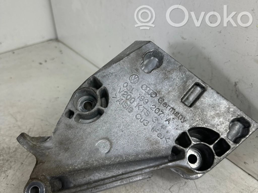 Volkswagen Polo V 6R Engine mounting bracket 