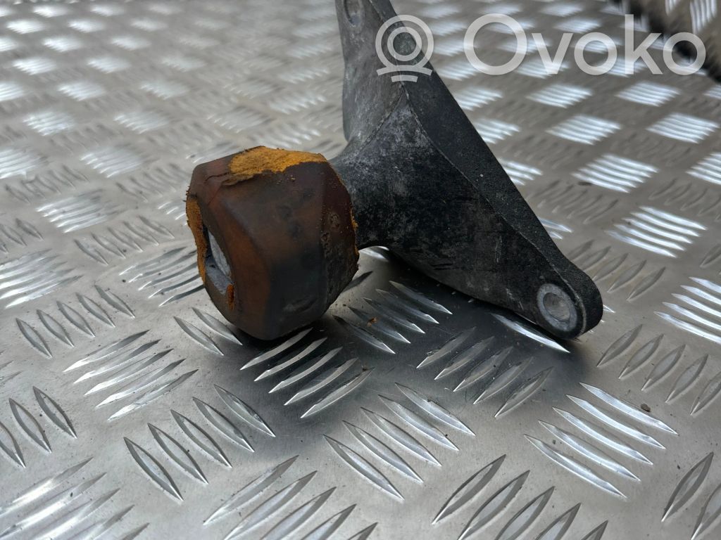 Audi A6 S6 C6 4F Engine mount bracket 