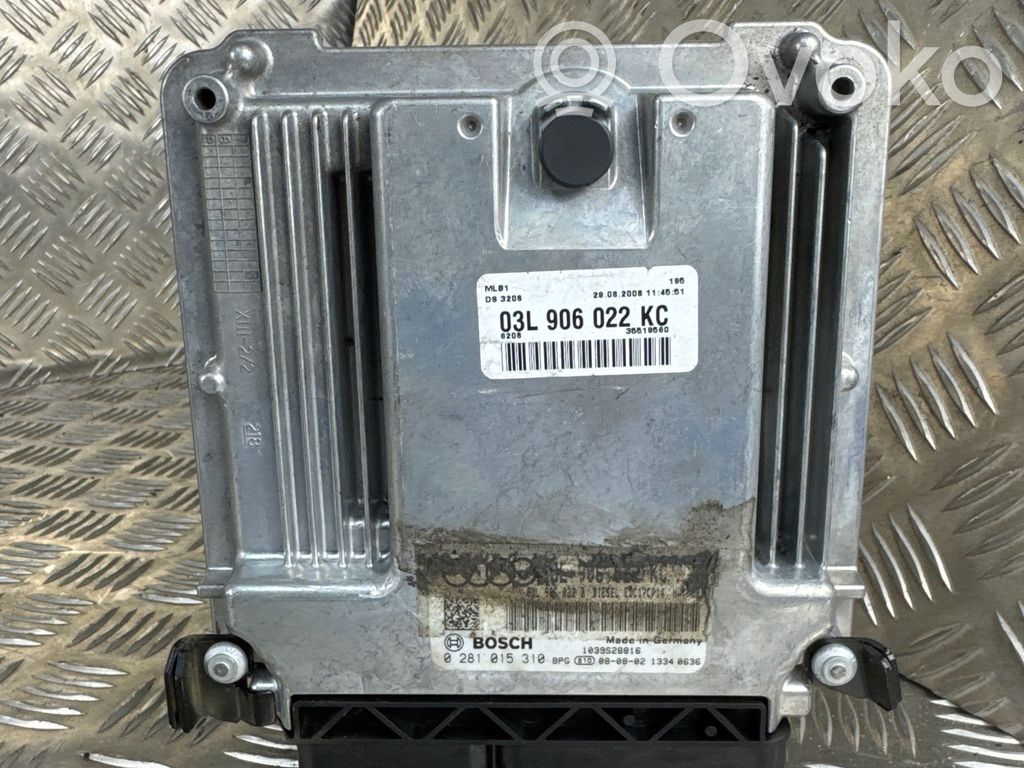 Audi A4 S4 B8 8K Engine control unit/module 