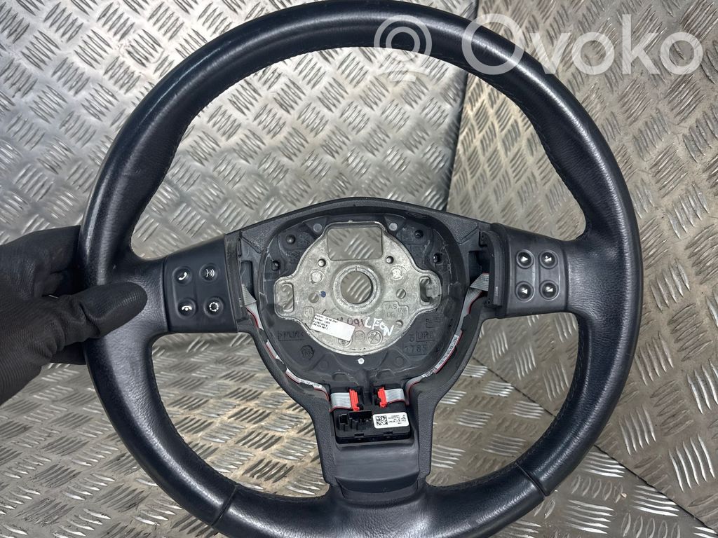 Seat Leon (1P) Ohjauspyörä 