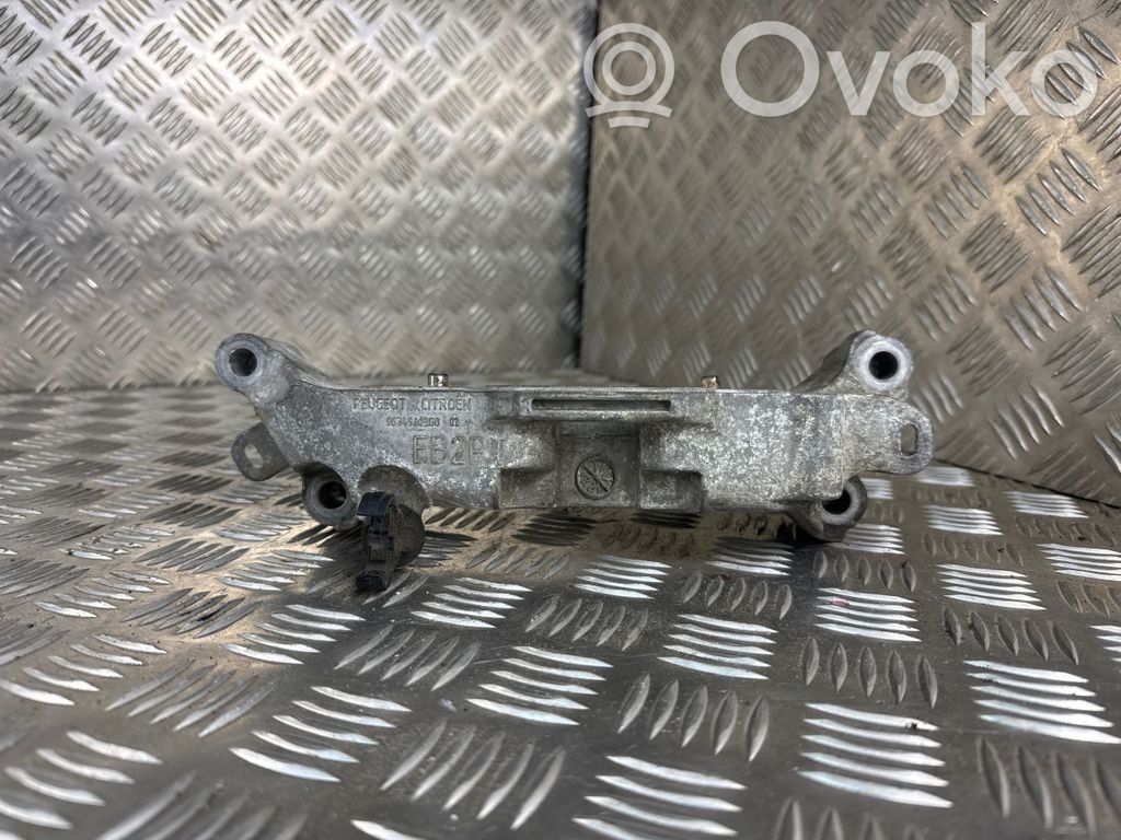 Peugeot 308 Engine mounting bracket 