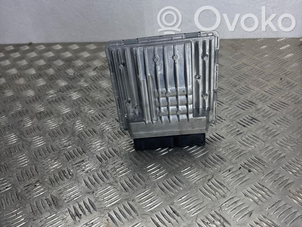 BMW 5 E60 E61 Engine control unit/module 