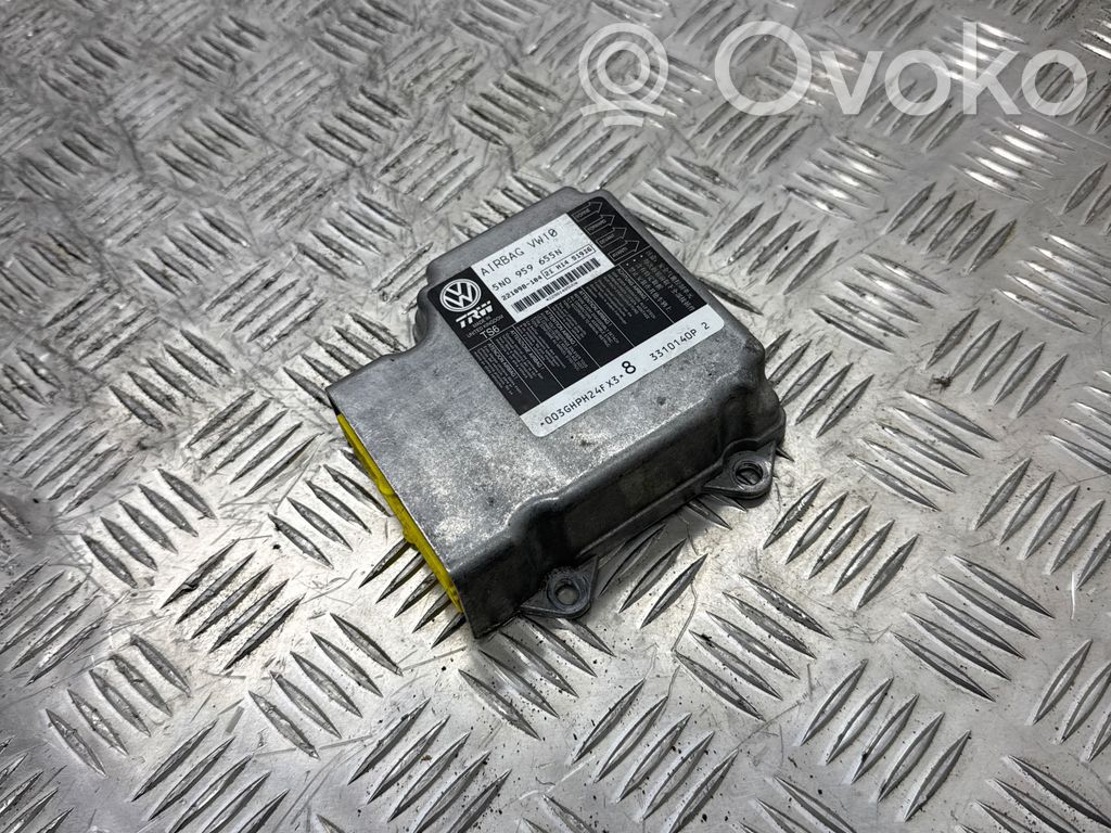 Volkswagen Tiguan Airbag control unit/module 