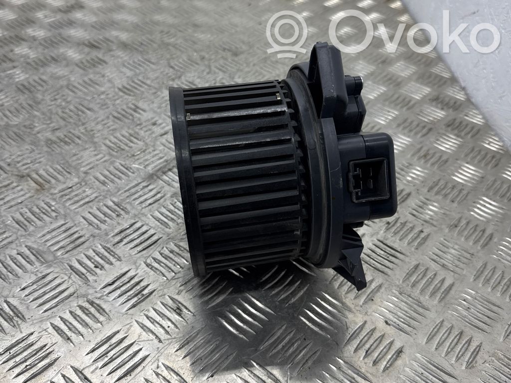Tesla Model 3 Mazā radiatora ventilators 