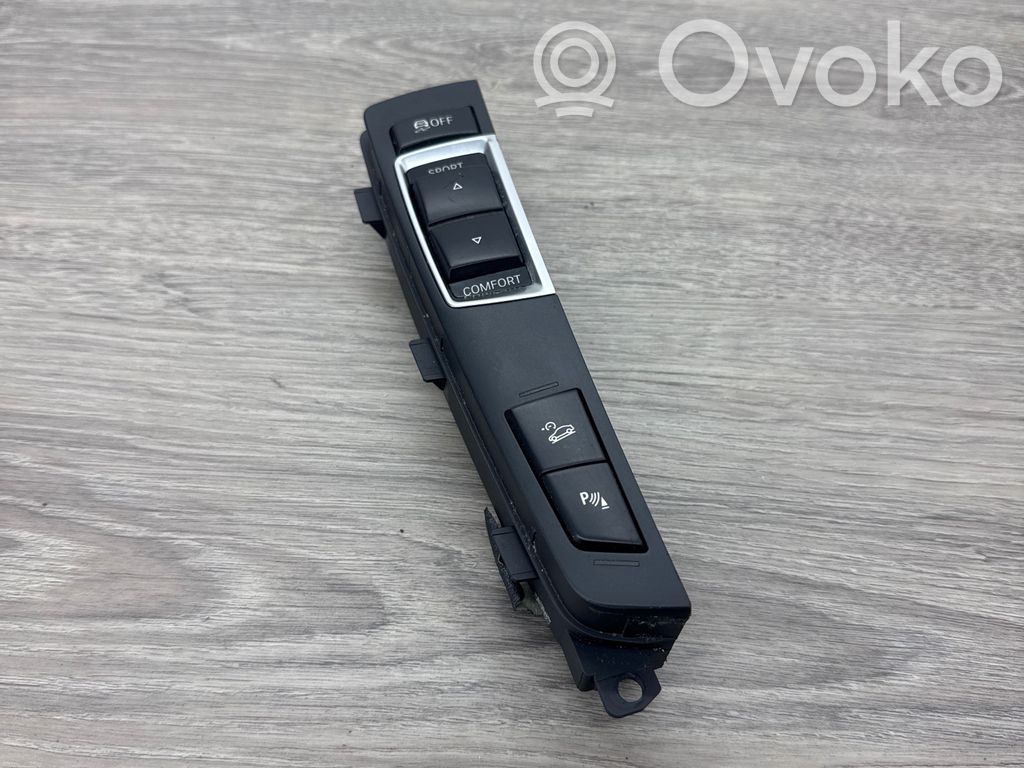 BMW 5 F10 F11 Parking (PDC) sensor switch 
