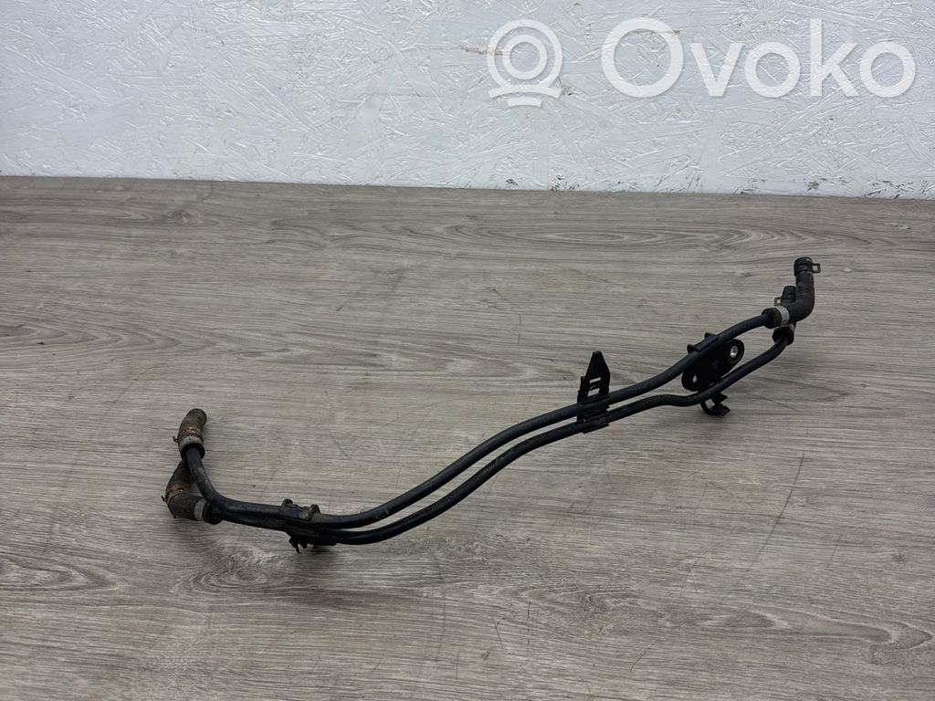 Volkswagen Caddy Tubo flessibile del liquido di raffreddamento del motore 
