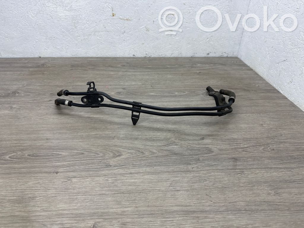 Volkswagen Caddy Tubo flessibile del liquido di raffreddamento del motore 