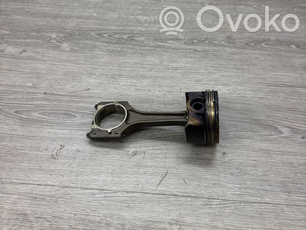 Audi A4 S4 B8 8K Поршень с шатуном 