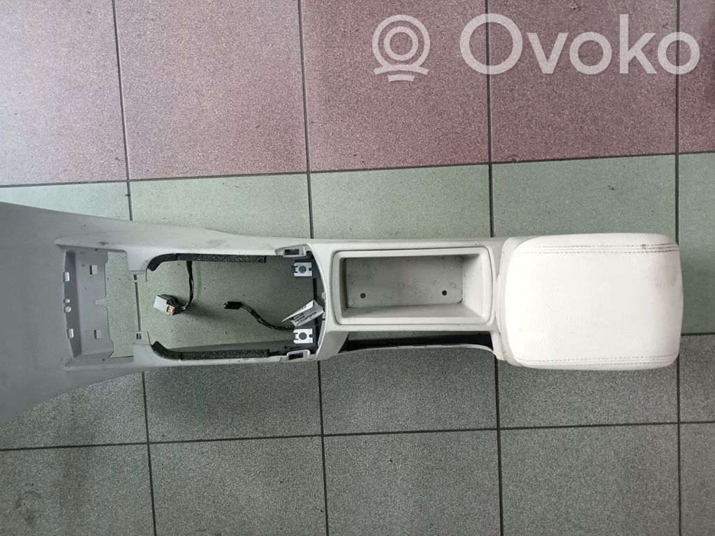Volvo V50 Centrinė konsolė 