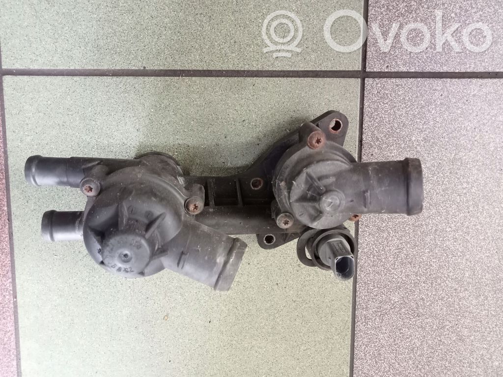Volkswagen Golf V Termostat / Obudowa termostatu 