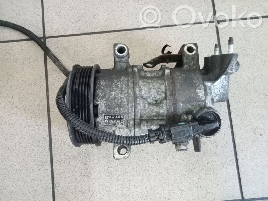 Peugeot 208 I Air conditioning (A/C) compressor (pump) 