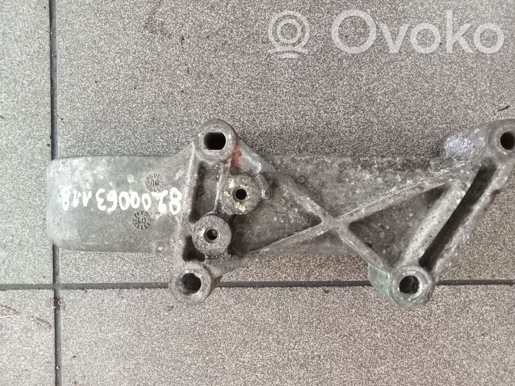 Renault Master II Engine mounting bracket 