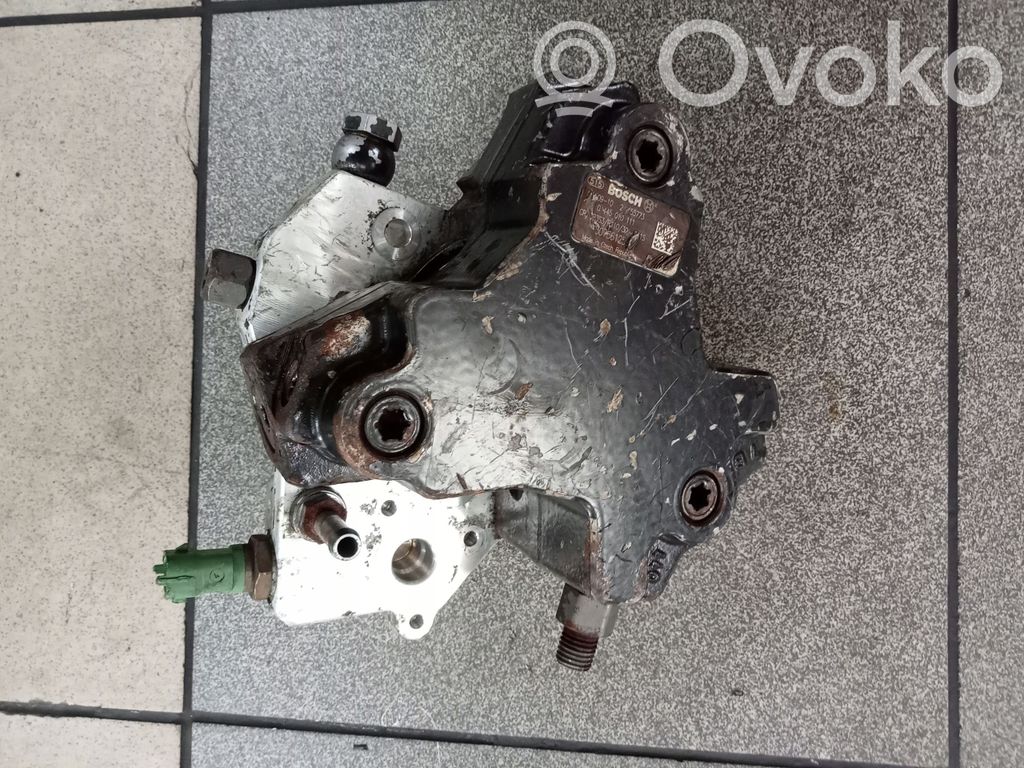 Volvo XC90 Fuel injection high pressure pump 