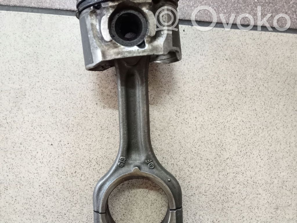 Peugeot 308 Pistón con biela 