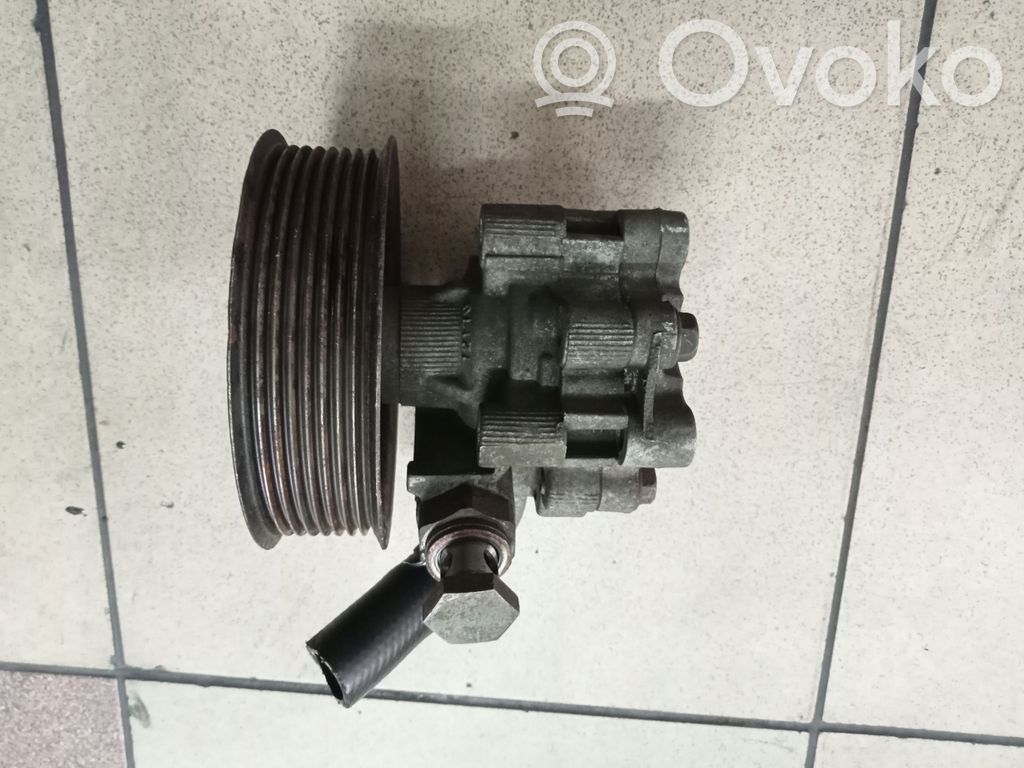 Land Rover Discovery 3 - LR3 Ohjaustehostimen pumppu 